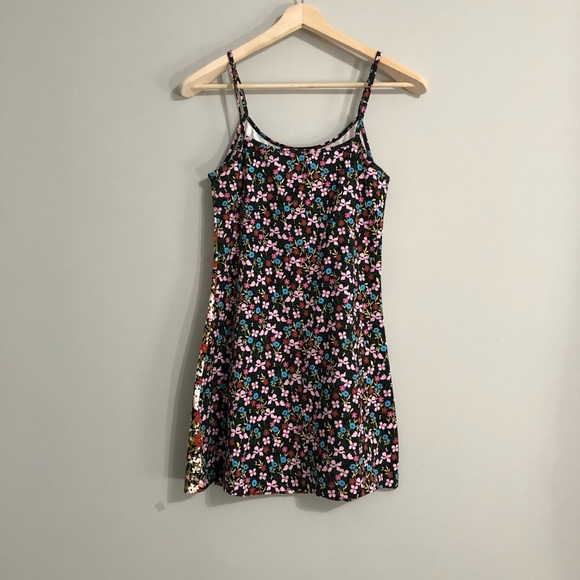 Nike Dual Ditsy Floral Bodycon Cami Dress Swoosh Logo Straps Dark Floral Size S - Picture 3 of 9